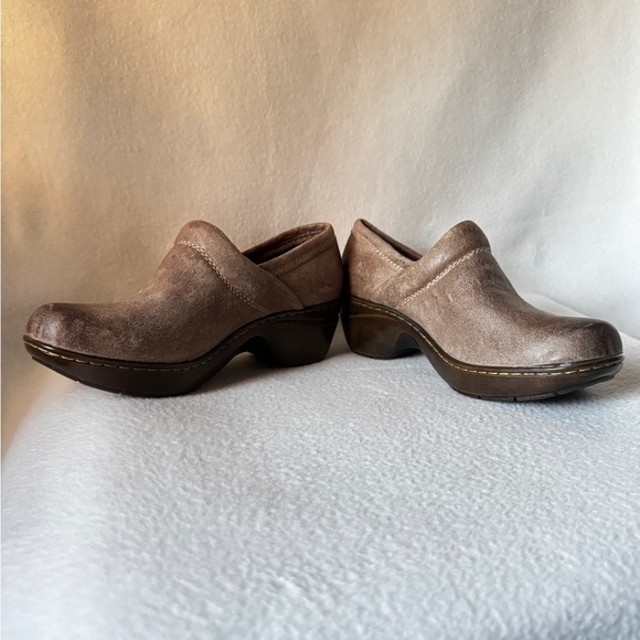 Sofft Women’s Size 7 Leather Beige Clogs - Picture 10 of 16